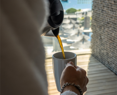 CostaFarilyaStory_1709